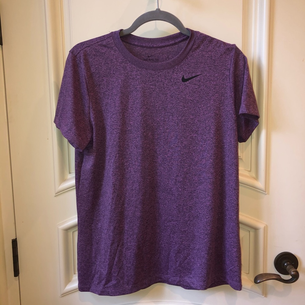 Nike women’s dri fit tee